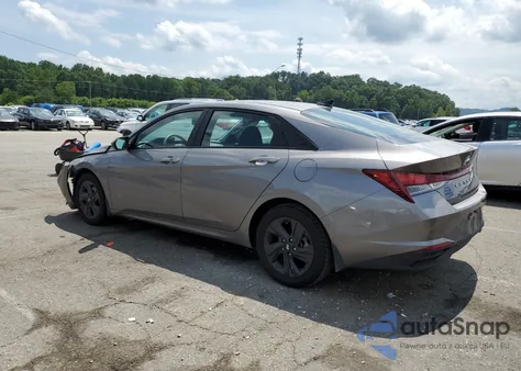 2022 Hyundai Elantra Sel z USA, uszkodzony, nr VIN KMHLM4AG9NU263278